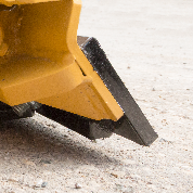 Reversible 3/4" Hardox 450 Cutting Edge Feature